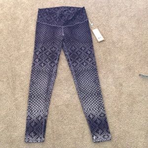 Niyama Sol Macrame Amethyst Barefoot Leggings
